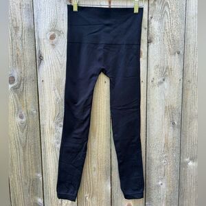 Spanx Look At Me Now Black Seamless Leggings
